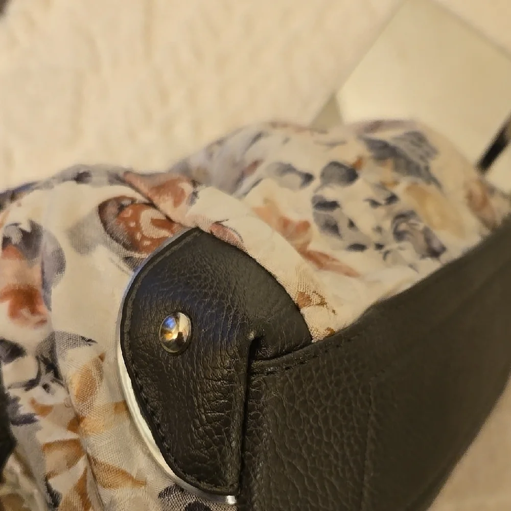 Wilsons Multicolor And Leather Trim Women's Bag - Picture 11 of 16